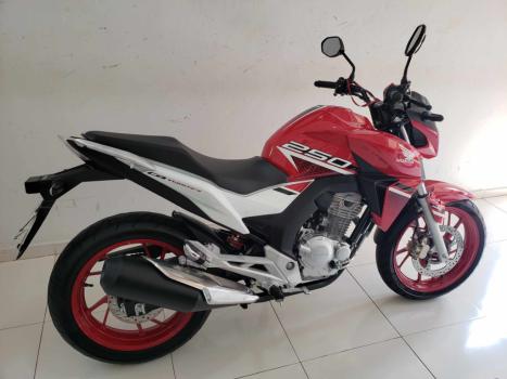 HONDA CB 250 F Twister FLEXONE, Foto 3