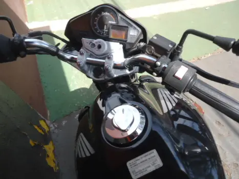 HONDA CB 300 R STD, Foto 3