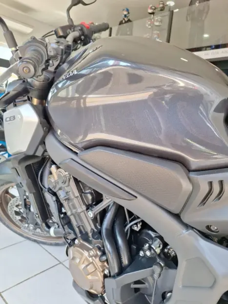 HONDA CB 650 R ABS, Foto 5