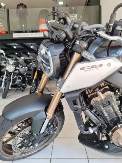 HONDA CB 650 R ABS, Foto 6