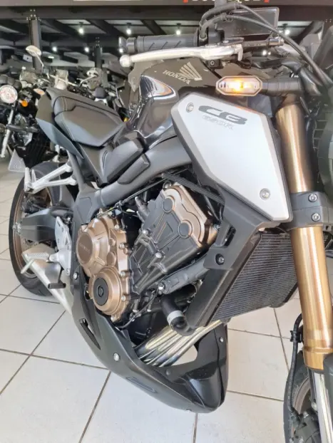 HONDA CB 650 R ABS, Foto 13
