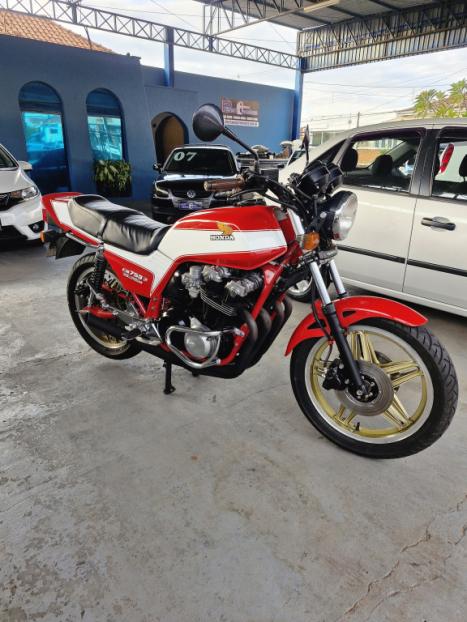 HONDA CB 750 F, Foto 3