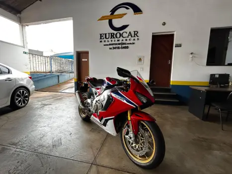 HONDA CBR 1000 RR FIRE BLADE, Foto 1