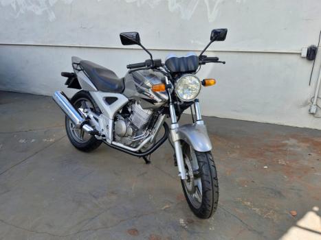 HONDA CBX Twister 250 , Foto 2