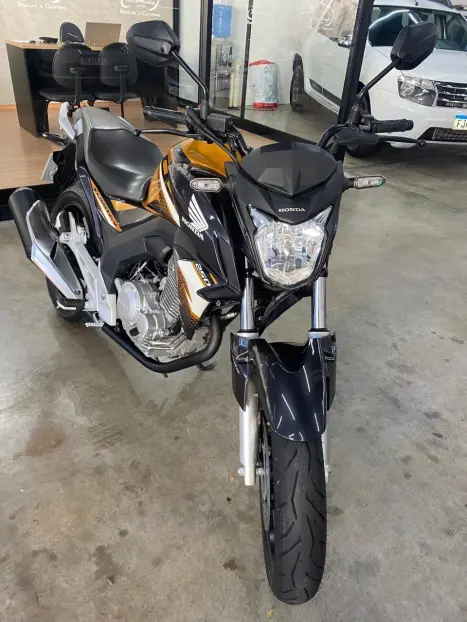 HONDA CBX Twister 250 , Foto 2