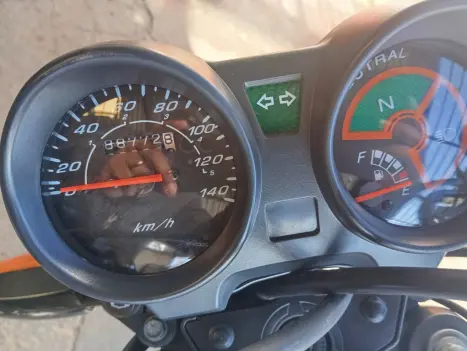 HONDA CG 150 FAN ESI, Foto 2