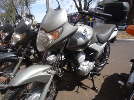 HONDA CG 150 TITAN ES, Foto 2