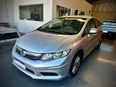 HONDA Civic 1.8 16V 4P FLEX LXS, Foto 2