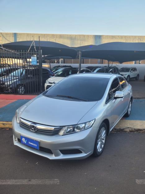 HONDA Civic 1.8 16V 4P FLEX LXS, Foto 3