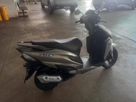 HONDA Elite 125 , Foto 3