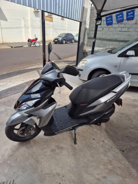 HONDA Elite 125 , Foto 2