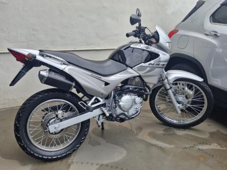 HONDA NX Falcon 400, Foto 2