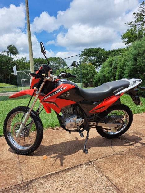 HONDA NXR Bros 150 ESD, Foto 2