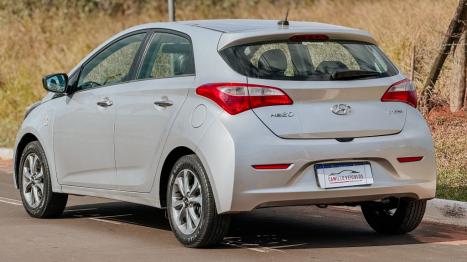 HYUNDAI HB 20 Hatch 1.6 16V 4P FLEX COMFORT PLUS, Foto 4