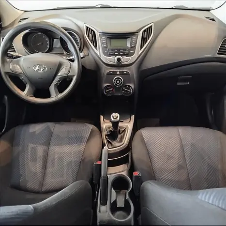 HYUNDAI HB 20 Hatch 1.6 16V 4P FLEX COMFORT PLUS, Foto 9