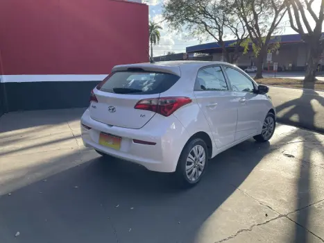 HYUNDAI HB 20 Hatch 1.6 16V 4P FLEX COMFORT PLUS, Foto 5
