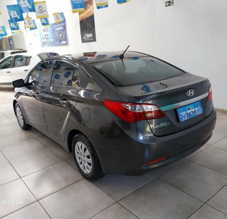 HYUNDAI HB 20 Sedan 1.0 12V 4P FLEX COMFORT PLUS, Foto 4