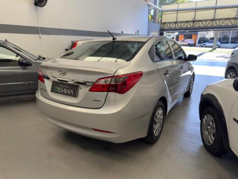 HYUNDAI HB 20 Sedan 1.0 12V 4P FLEX COMFORT PLUS, Foto 4