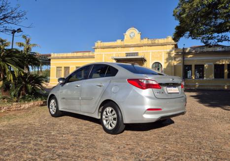 HYUNDAI HB 20 Sedan 1.6 16V 4P FLEX COMFORT PLUS, Foto 3