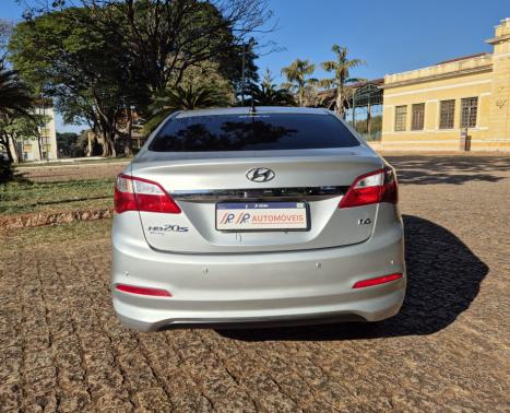 HYUNDAI HB 20 Sedan 1.6 16V 4P FLEX COMFORT PLUS, Foto 4