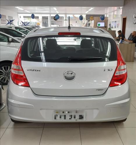 HYUNDAI I30 2.0 16V 4P, Foto 3