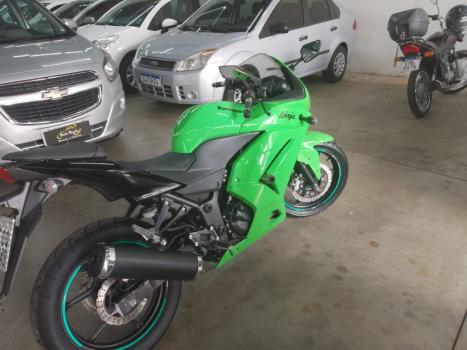 KAWASAKI Ninja 250 R, Foto 4