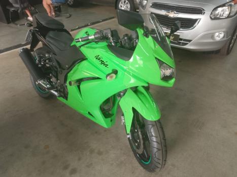 KAWASAKI Ninja 250 R, Foto 2