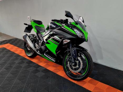 KAWASAKI Ninja 300 ABS, Foto 2