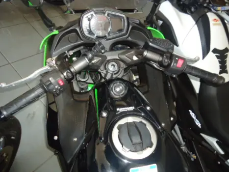 KAWASAKI Ninja 650 , Foto 3