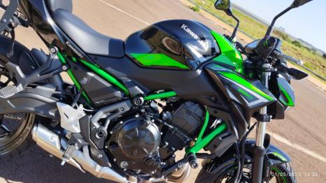 KAWASAKI Z 650 ABS, Foto 4