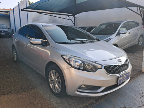 KIA Cerato Sedan 1.6 16V 4P SX3 AUTOMTICO, Foto 1