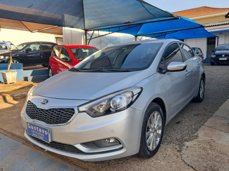 KIA Cerato Sedan 1.6 16V 4P SX3 AUTOMTICO, Foto 2