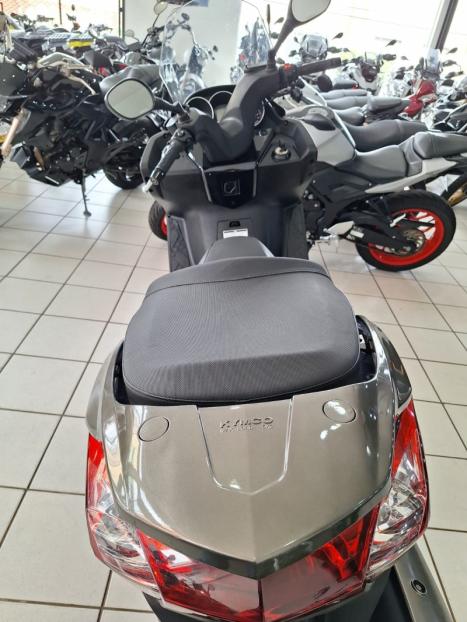 KYMCO Downtown 300i ABS, Foto 4