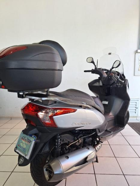 KYMCO Downtown 300i ABS, Foto 8