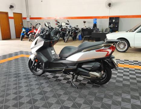 KYMCO Downtown 300i ABS, Foto 3