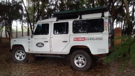 LAND ROVER Defender 110 2.5 4P SW COUNTY 4X4 TURBO, Foto 3