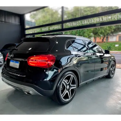 MERCEDES-BENZ GLA 200 1.6 16V 4P CGI VISION TURBO AUTOMTICO, Foto 5