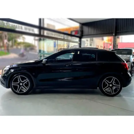 MERCEDES-BENZ GLA 200 1.6 16V 4P CGI VISION TURBO AUTOMTICO, Foto 8
