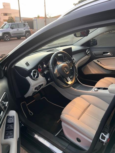 MERCEDES-BENZ GLA 200 1.6 16V 4P CGI ADVANCE TURBO AUTOMTICO, Foto 4