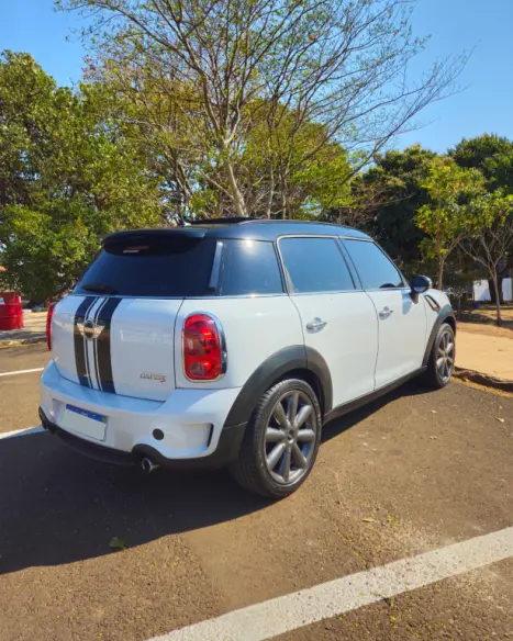 MINI Countryman 1.6 16V S TURBO, Foto 2