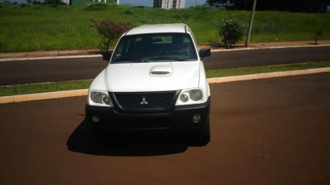 MITSUBISHI L 200 2.5 GL 4X4 CABINE DUPLA TURBO DISEL, Foto 2