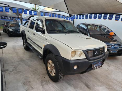 MITSUBISHI L 200 2.5 GL 4X4 CABINE DUPLA TURBO DISEL, Foto 5