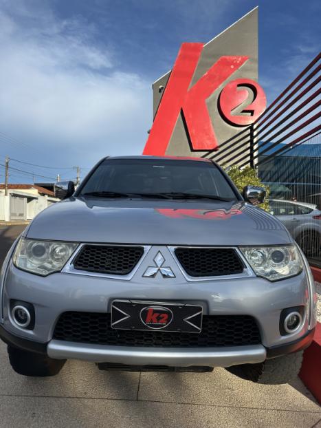 MITSUBISHI L 200 Triton 3.5 V6 HPE 4X4 FLEX CABINE DUPLA AUTOMTICO, Foto 2