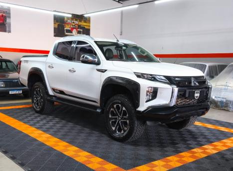 MITSUBISHI L 200 Triton 2.4 16V SPORT HPE-S 4X4 CABINE DUPLA TURBO DIESEL AUTOMTICO, Foto 4