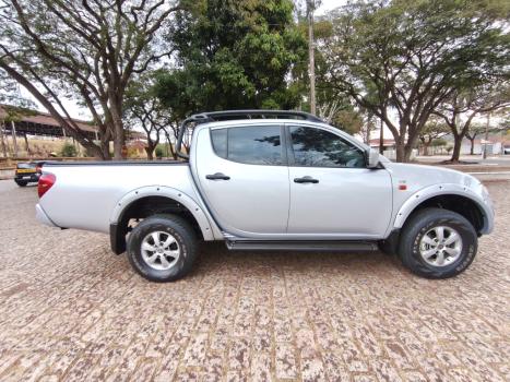 MITSUBISHI L 200 Triton 3.2 16V GLX 4X4 CABINE DUPLA TURBO DIESEL INTERCOOLER, Foto 3