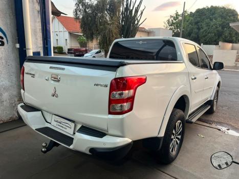 MITSUBISHI L 200 Triton 2.4 16V SPORT HPE-S 4X4 CABINE DUPLA TURBO DIESEL AUTOMTICO, Foto 4