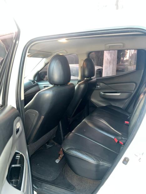 MITSUBISHI L 200 Triton 2.4 16V SPORT HPE-S 4X4 CABINE DUPLA TURBO DIESEL AUTOMTICO, Foto 6