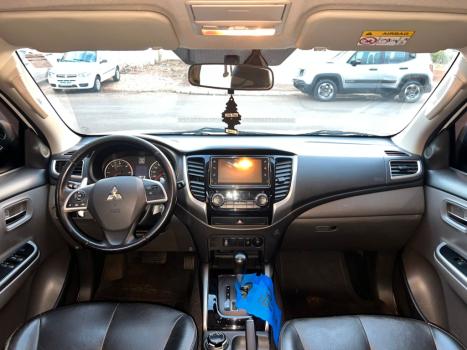 MITSUBISHI L 200 Triton 2.4 16V SPORT HPE-S 4X4 CABINE DUPLA TURBO DIESEL AUTOMTICO, Foto 7
