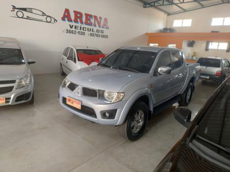 MITSUBISHI L 200 Triton 3.2 16V HPE 4X4 CABINE DUPLA TURBO DIESEL INTERCOOLER AUTOMTICO, Foto 2