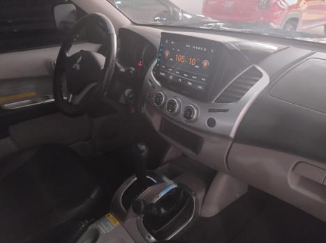 MITSUBISHI L 200 Triton 3.2 16V HPE 4X4 CABINE DUPLA TURBO DIESEL INTERCOOLER AUTOMTICO, Foto 8